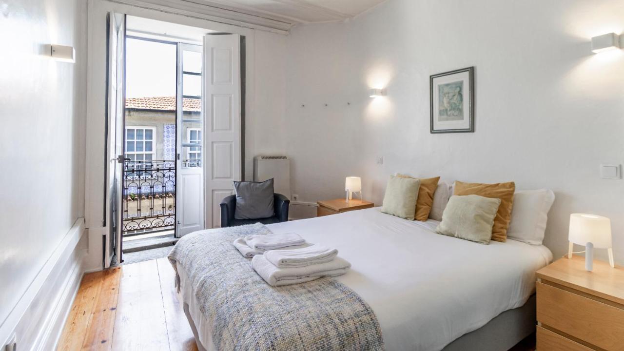 Porto 61 - Bright 2Br W/ Balcony By Lovelystay Eksteriør bilde